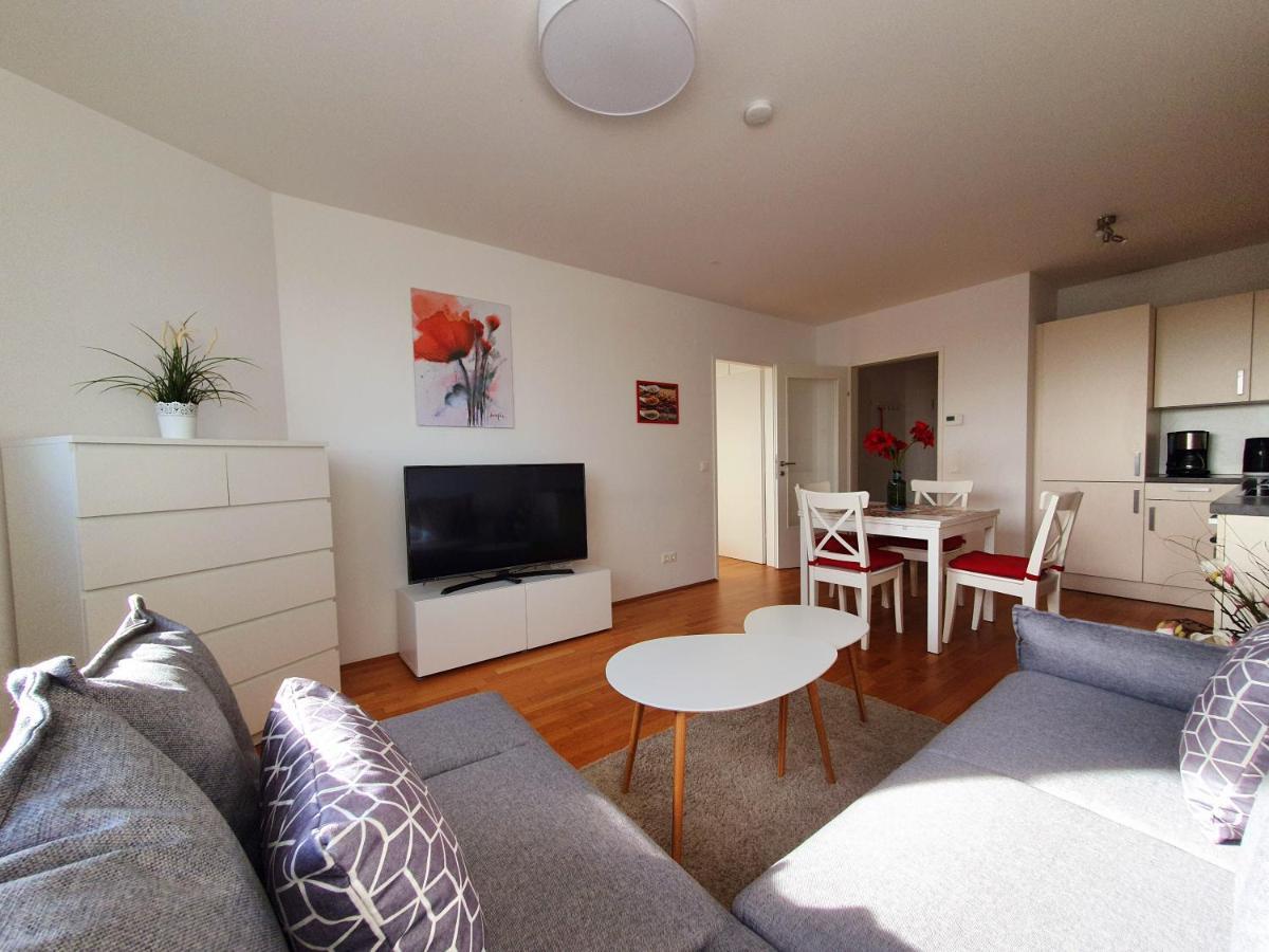 Near Lake Stylish & Fully Furnished Apartamento